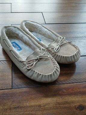 Women's Real Suede Moccasin Slippers in Light Beige - Cozy Faux Fur Lining